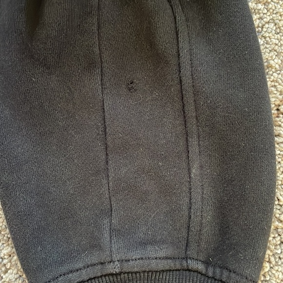 Lululemon black scuba joggers size 4 - Picture 7 of 7